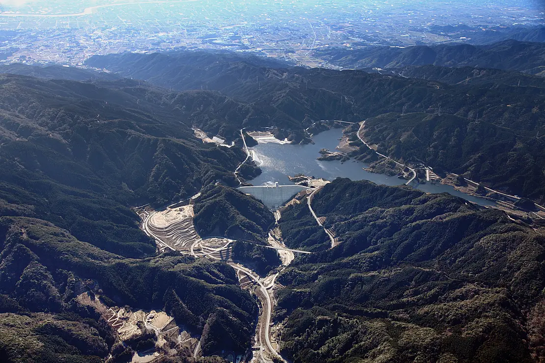 五ケ山ダム全体を見下ろすことができる航空写真です。