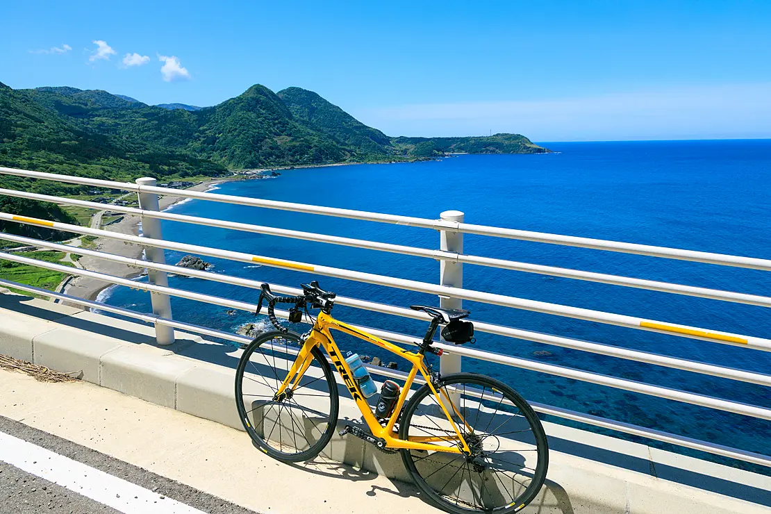 自転車と海