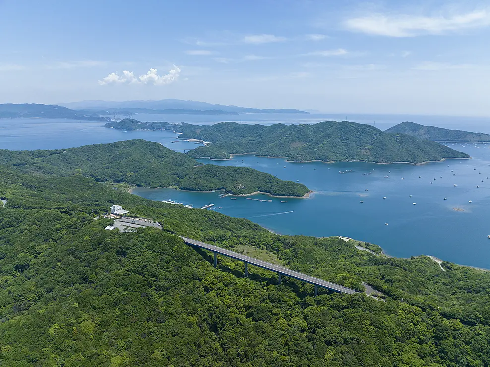 展望台から瀬戸内海を望む