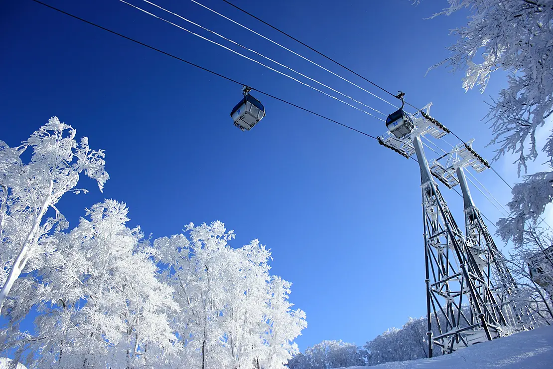 スキー場のゴンドラ