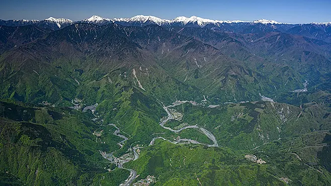 空から見た山村