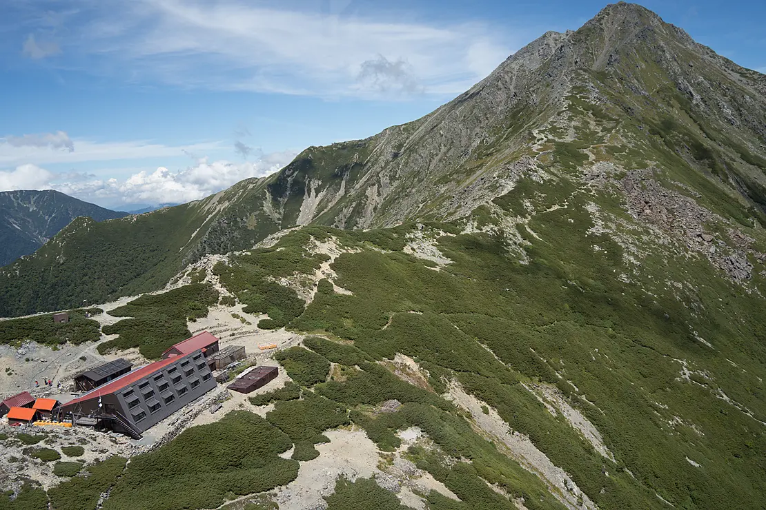 美しい南アルプス山脈の稜線