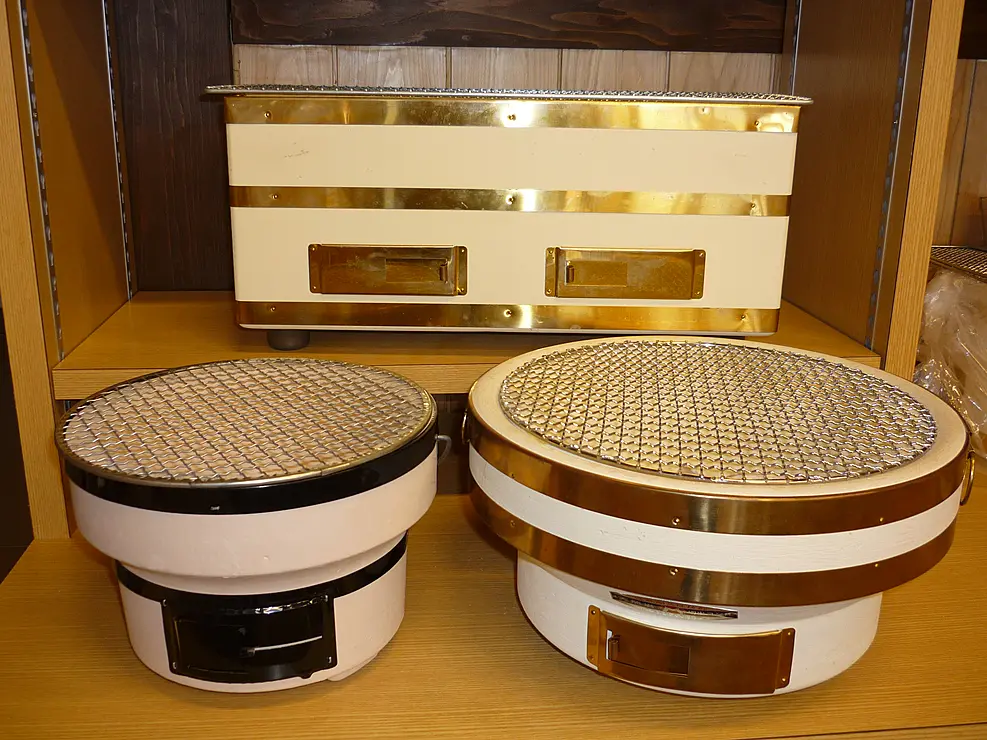 並べられたコンロ