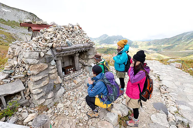雄山登山の玄関口　祓堂（はらいどう）