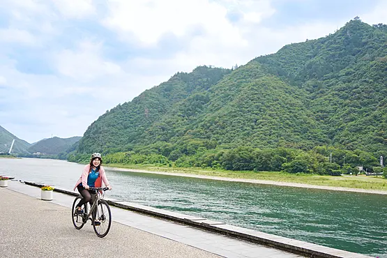 清流長良川沿いをサイクリング