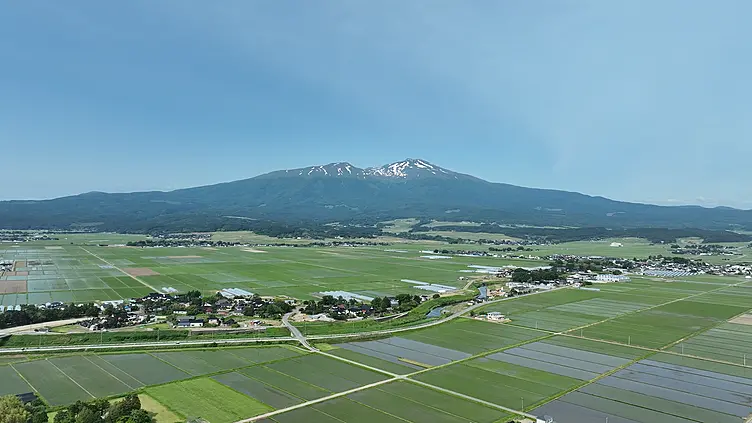 鳥海山全景