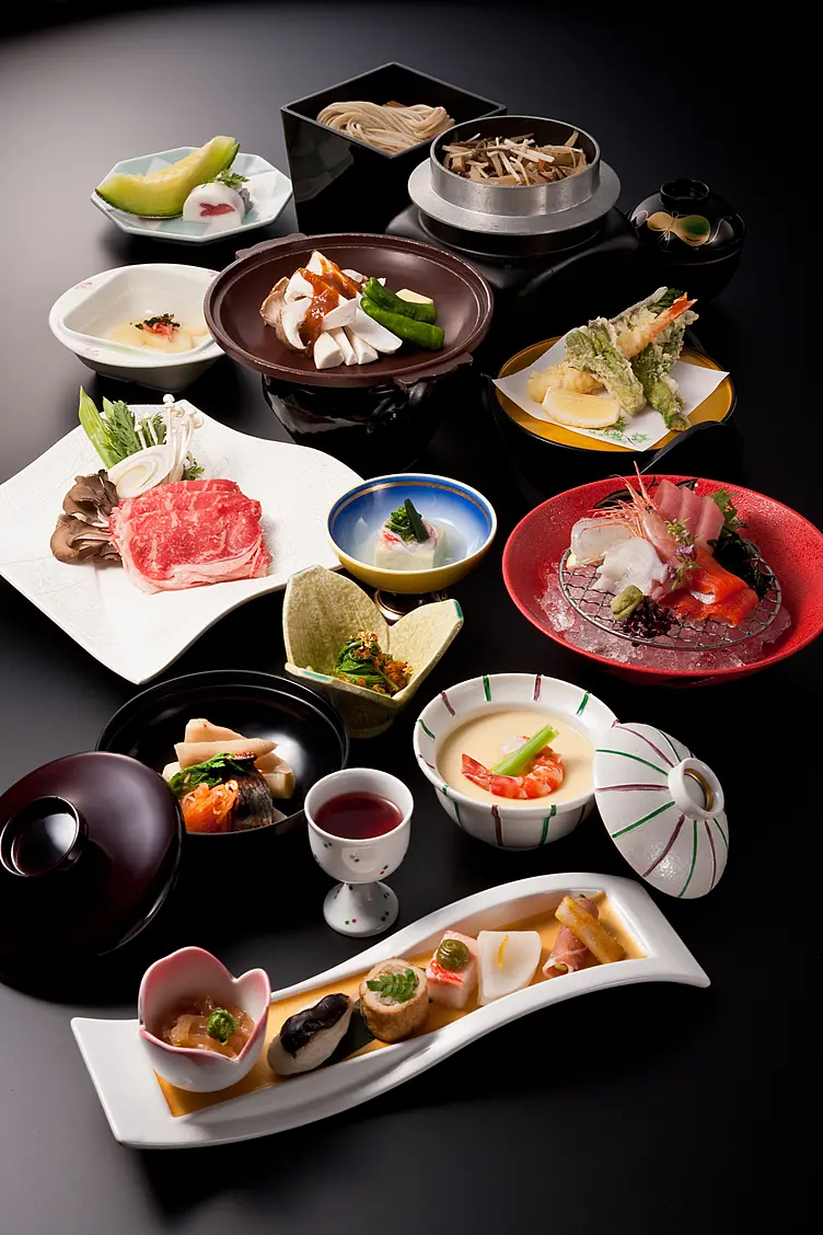 地元食材をふんだんに使った料理