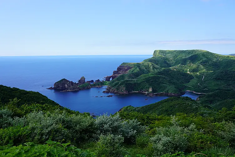 赤尾展望所から国賀海岸を一望