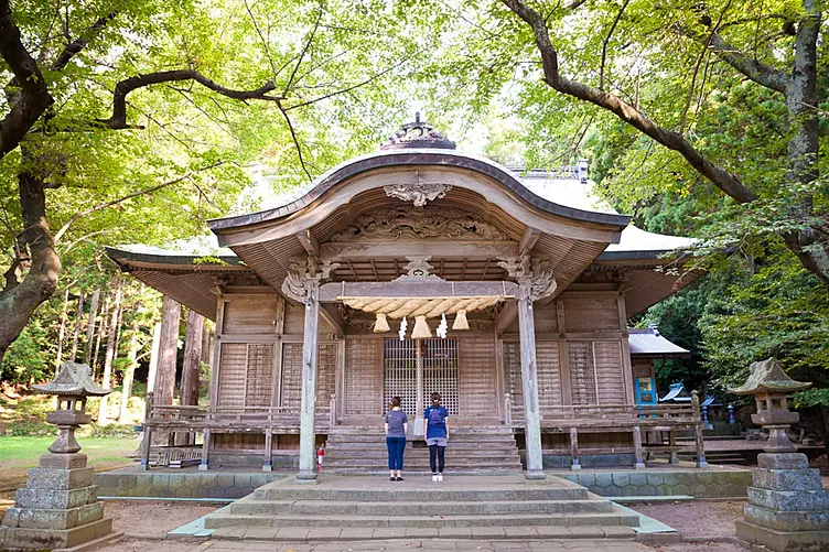 新緑の由良比女神社に参拝