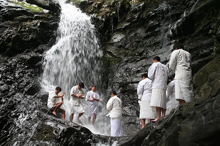犬鳴山七宝瀧寺での修験道体験