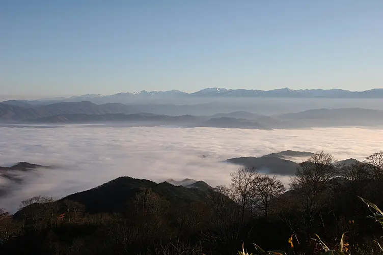 山から雲海の望む