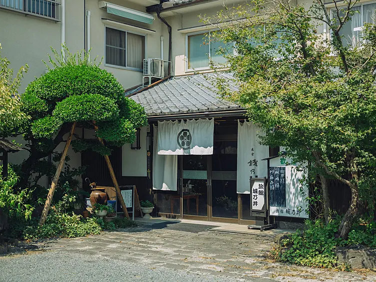 菊池温泉（城乃井旅館の外観）