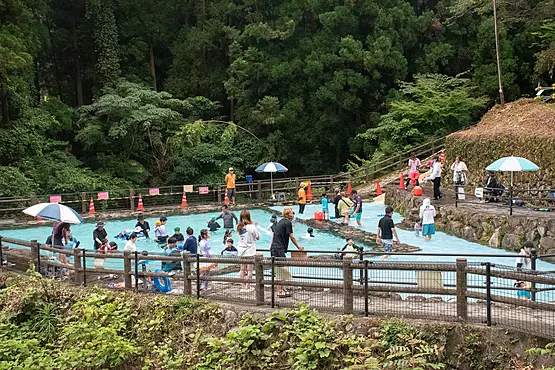 夏のプール開放