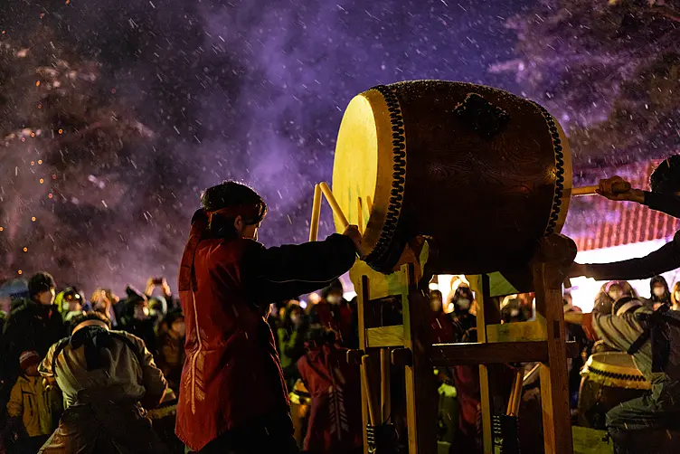 迫力ある太鼓演奏